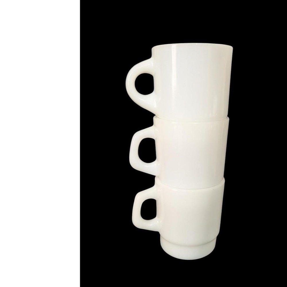 Vintage Federal Glass white milk glass stacking coffee mugs set of‎ 3 MCM Read